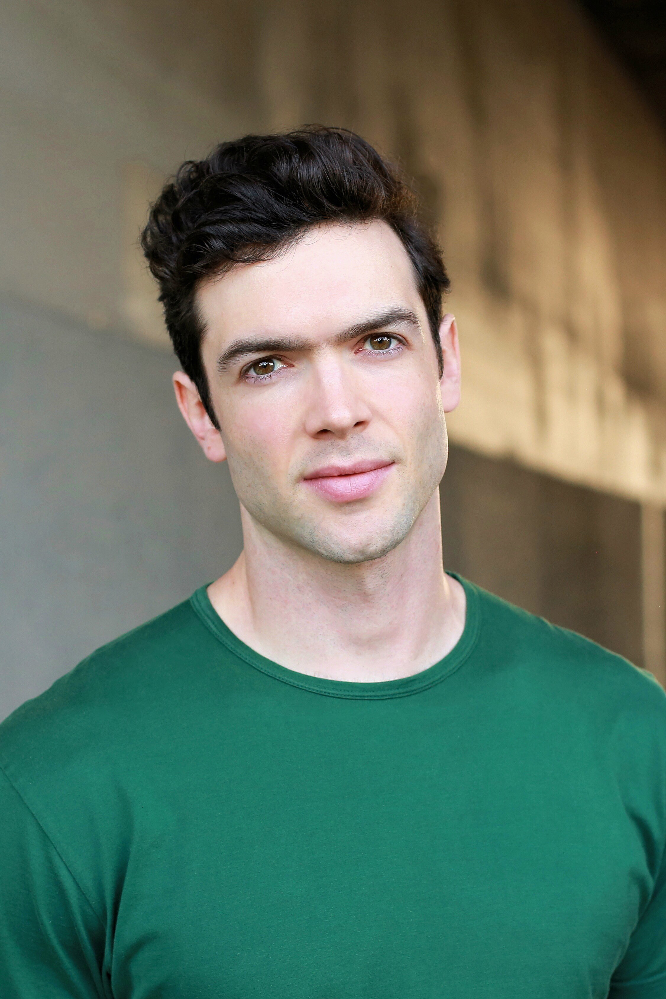 actor Ethan Peck large photo