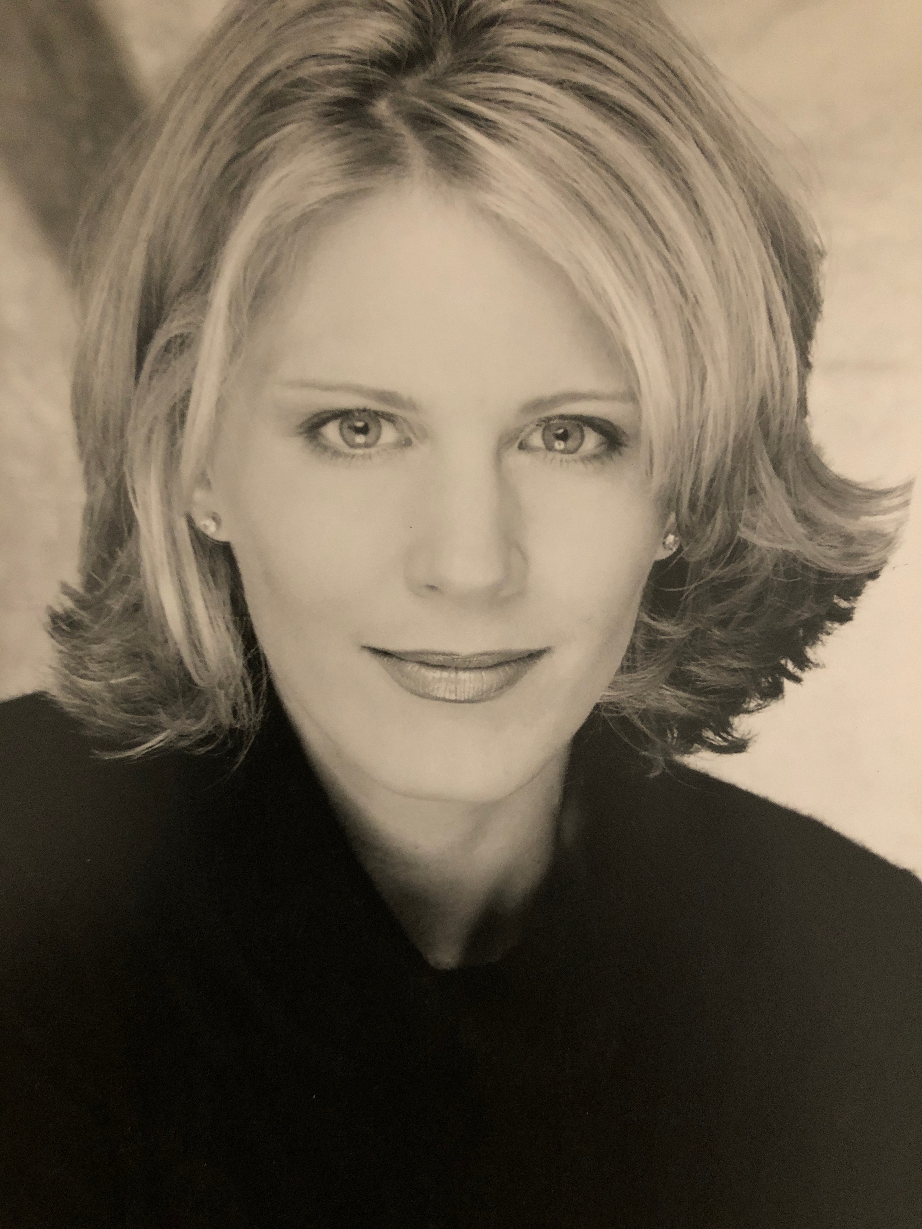 actor Anne Tremko large photo