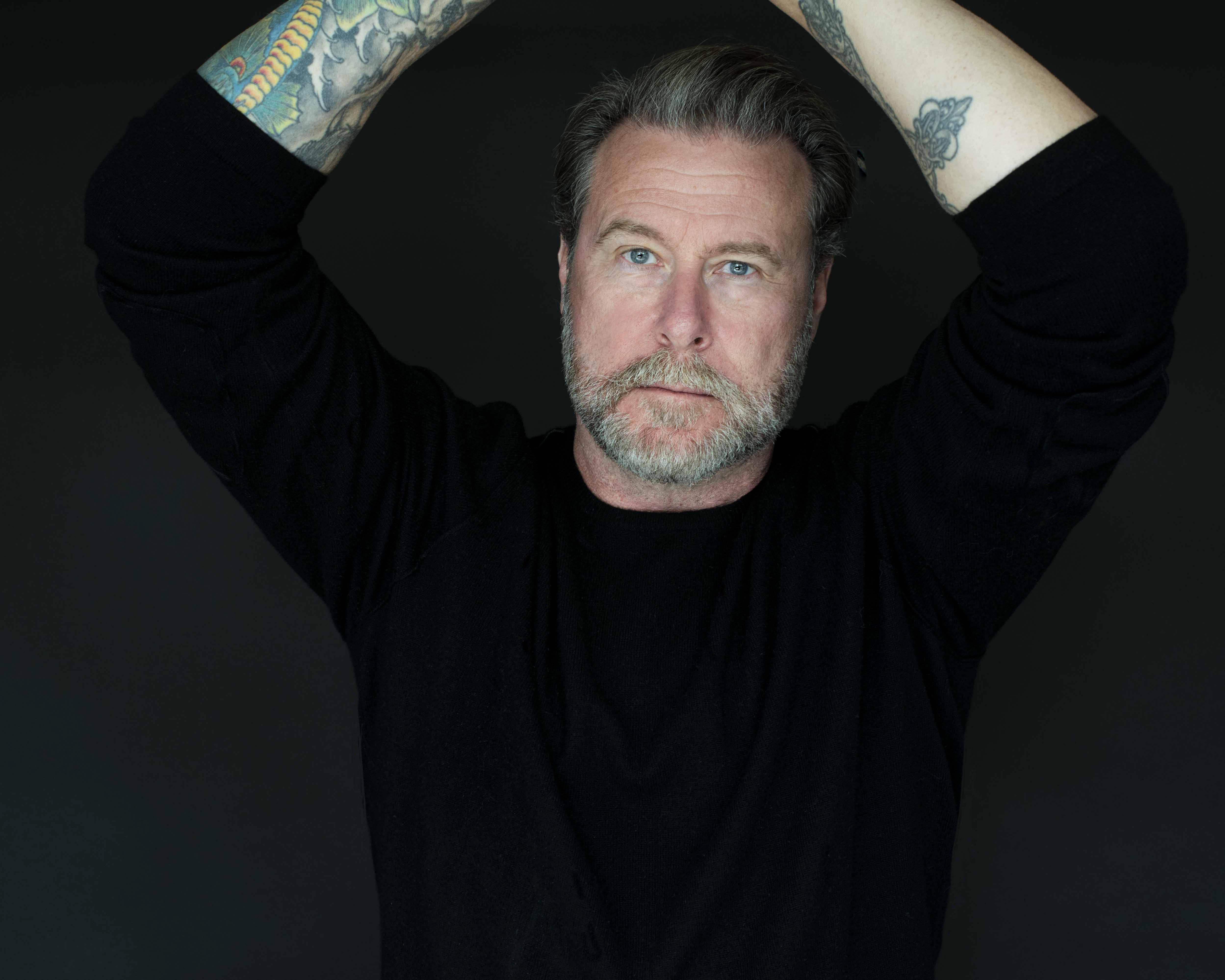 actor Dean McDermott large photo