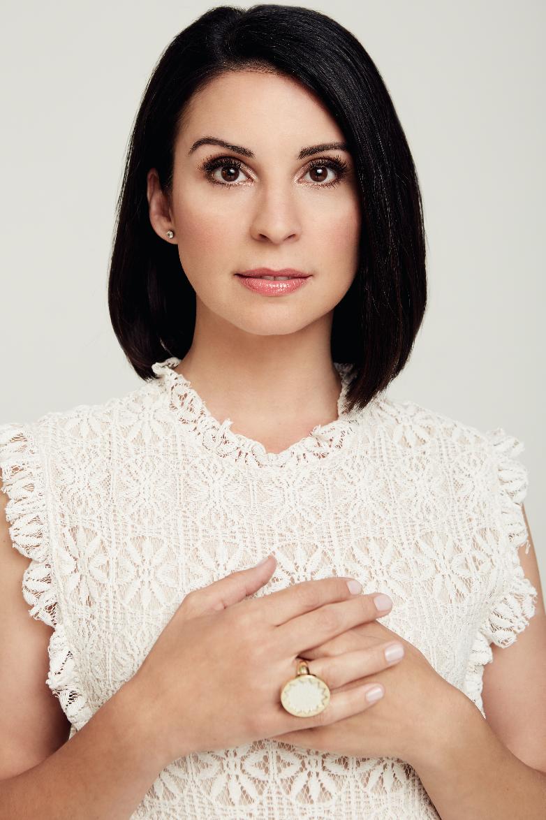 actor Beth Dover large photo