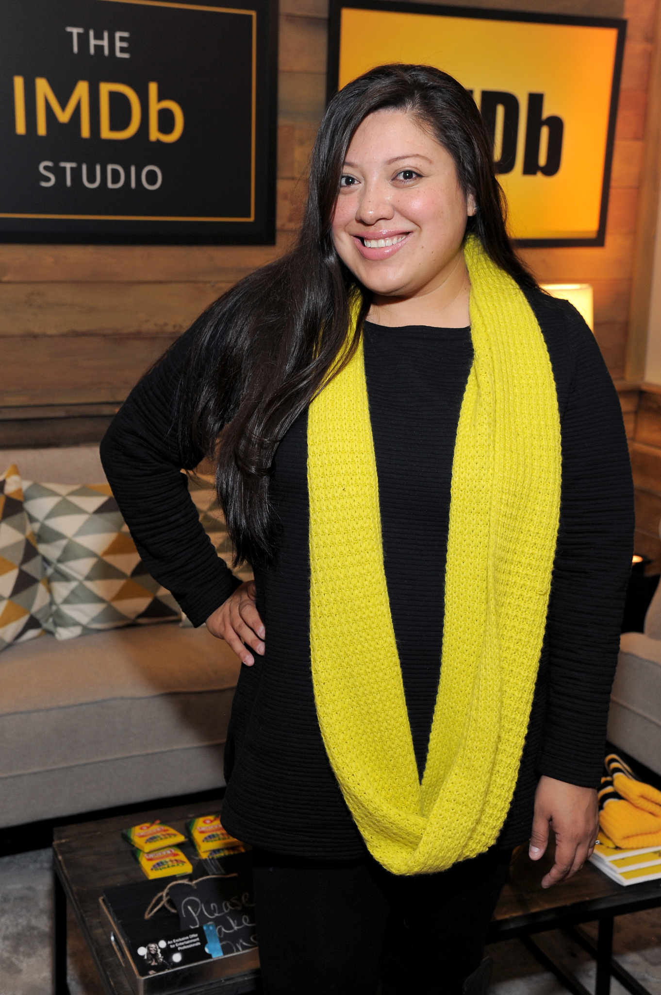 actor Elizabeth De Razzo large photo