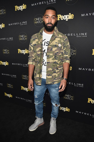 actor Tone Bell large photo