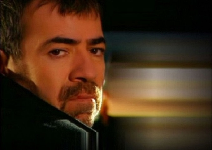 actor Selçuk Yöntem large photo