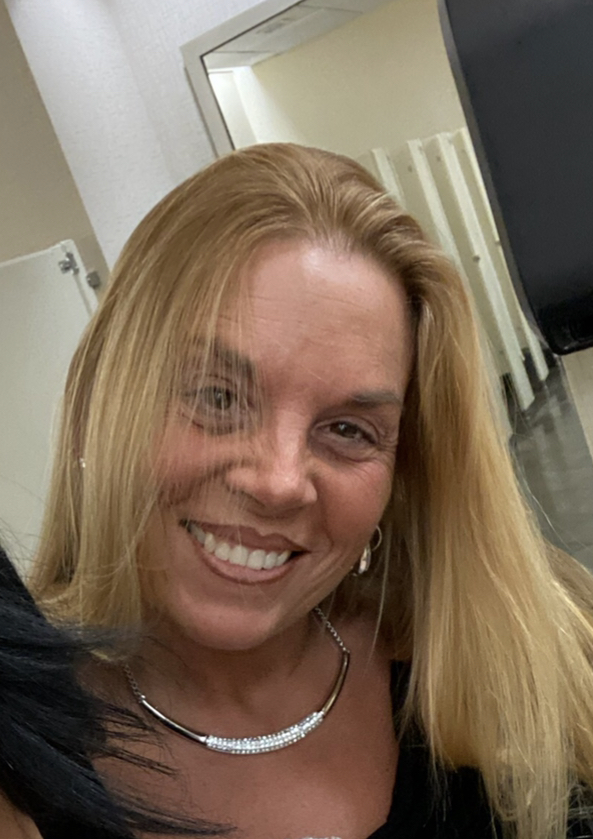 actor Lynn Marocola large photo