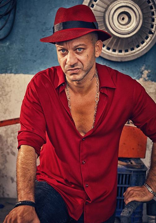 actor Riza Kocaoglu large photo