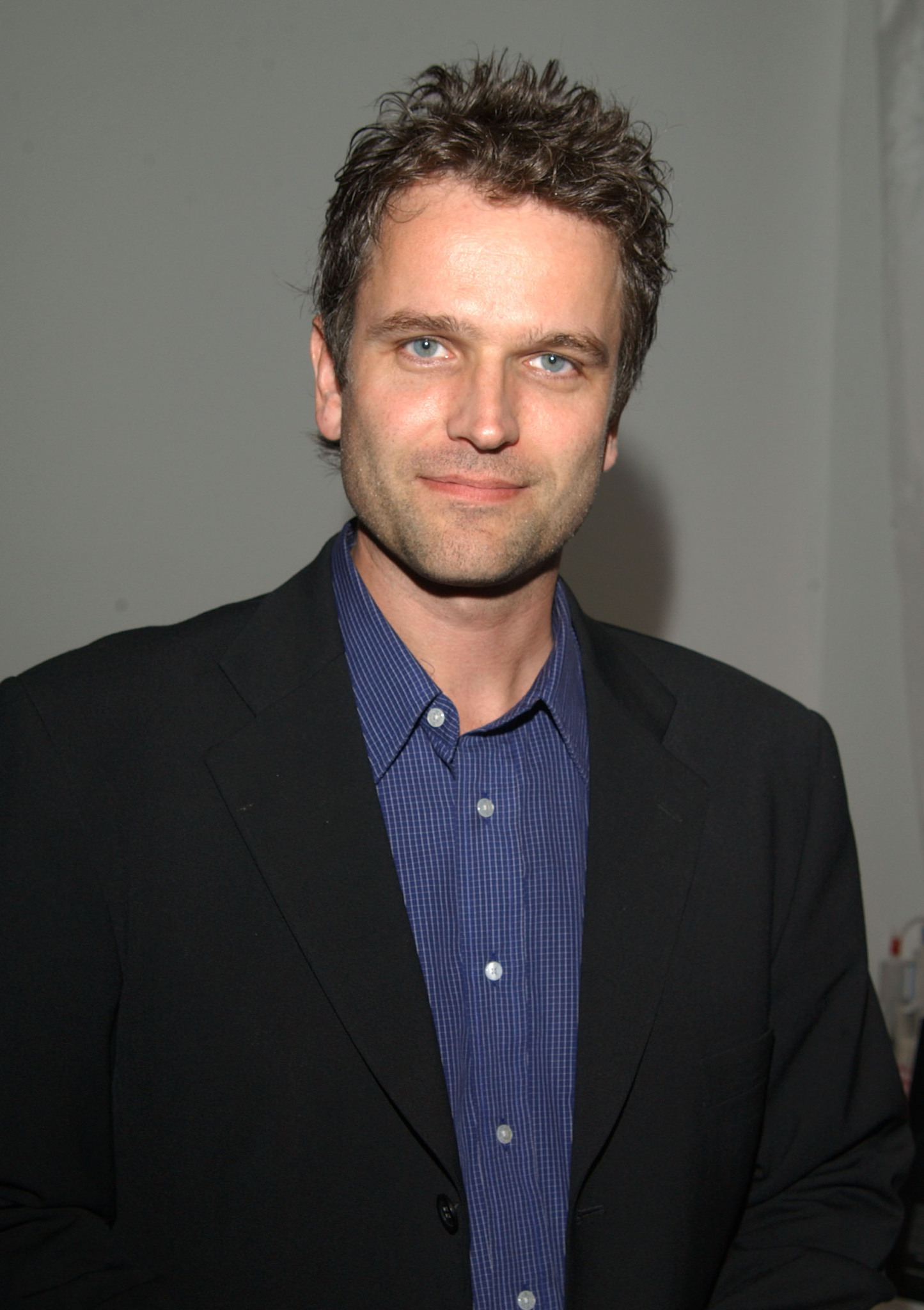 actor Edward Atterton large photo