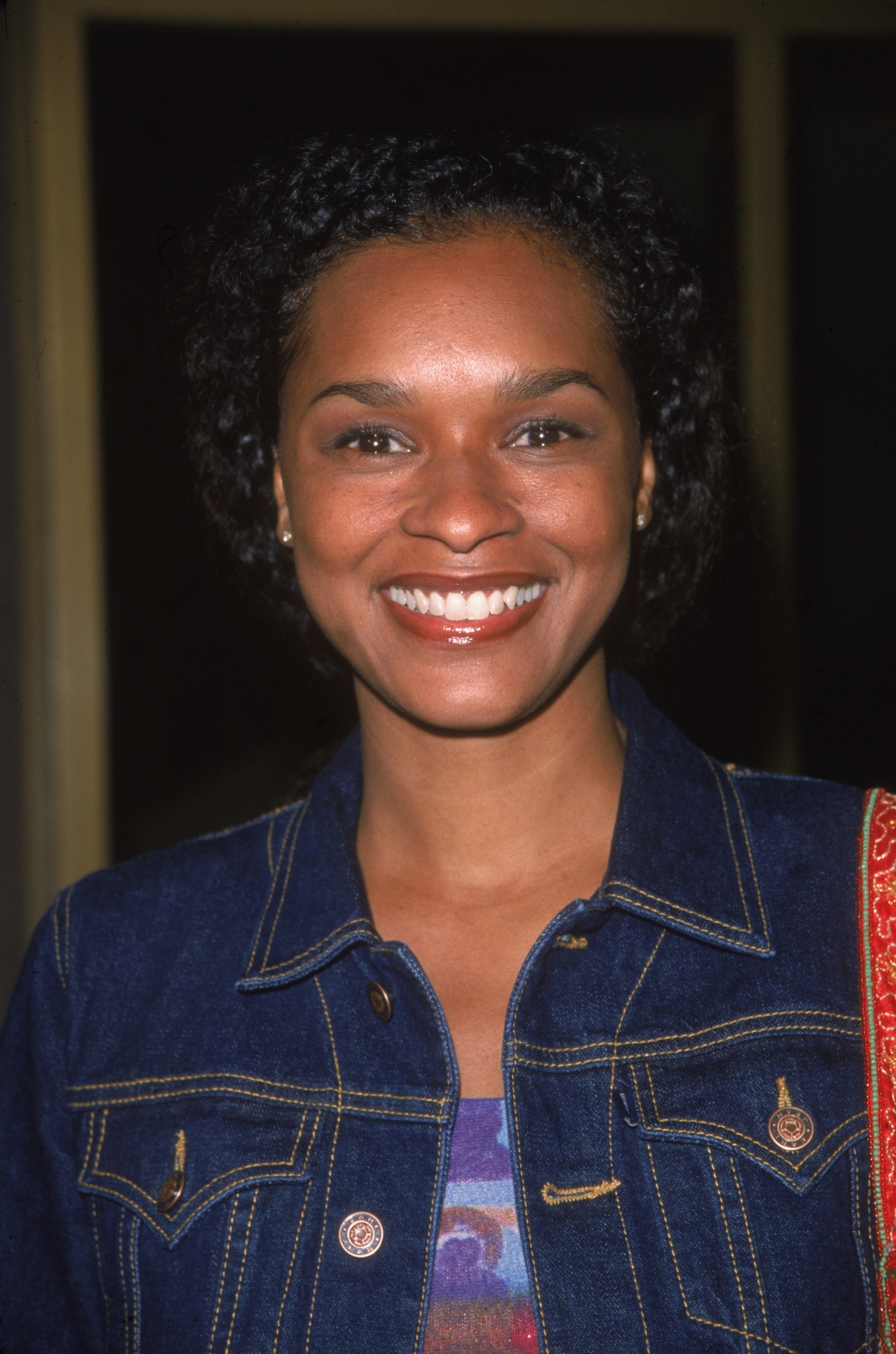 actor Victoria Dillard large photo