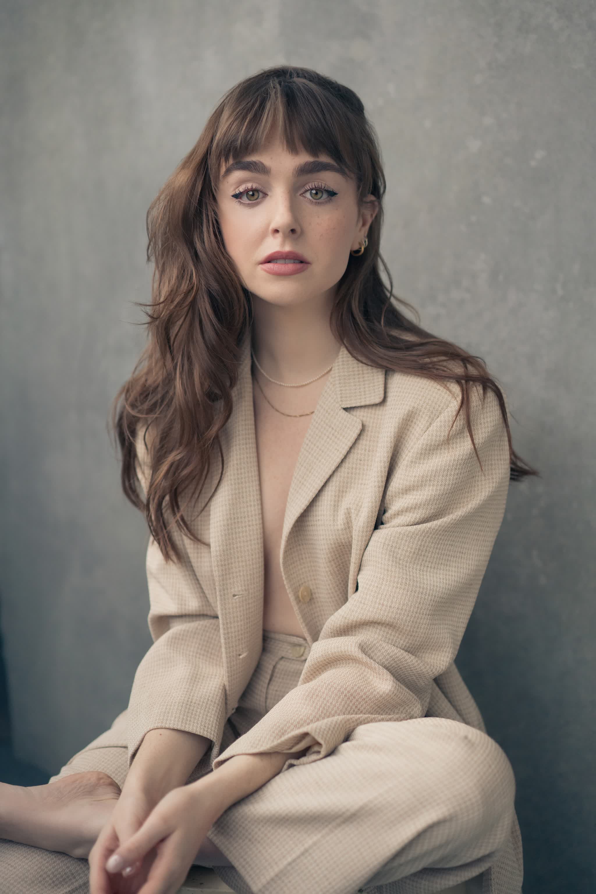 actor Louisa Connolly-Burnham large photo