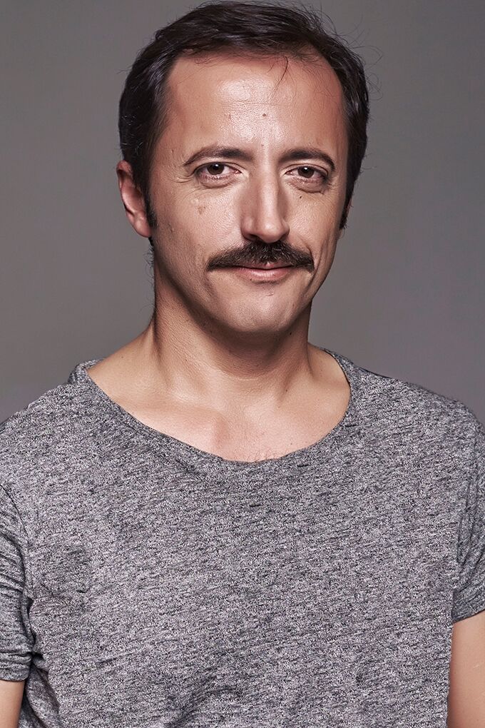 actor Enrique Asenjo large photo