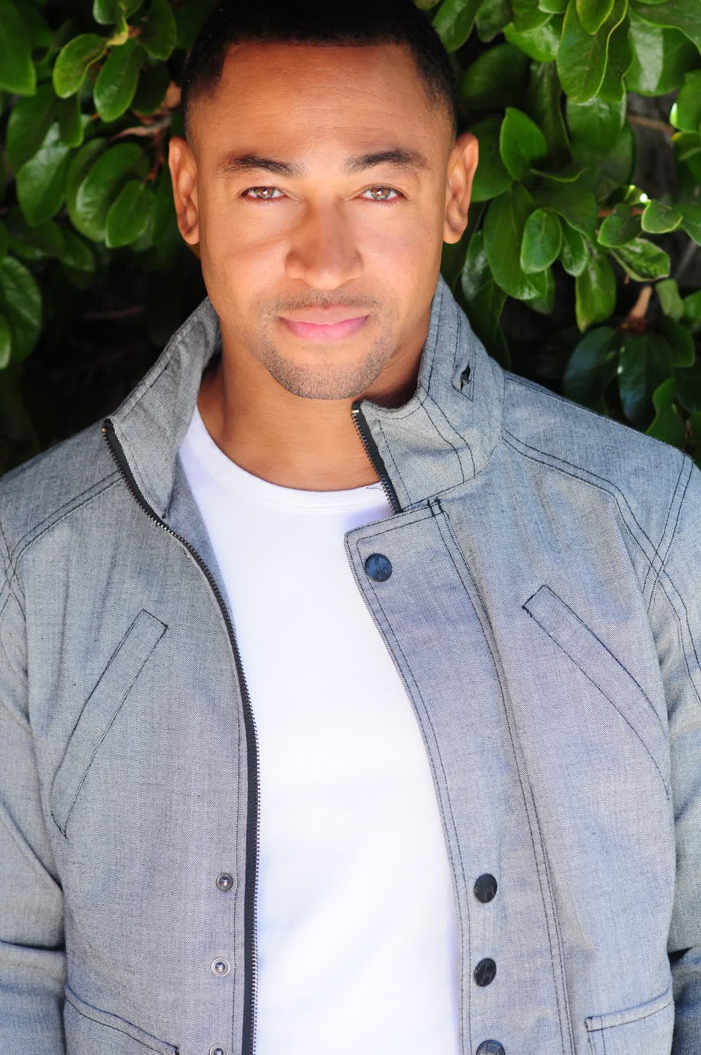 actor Percy Daggs III large photo