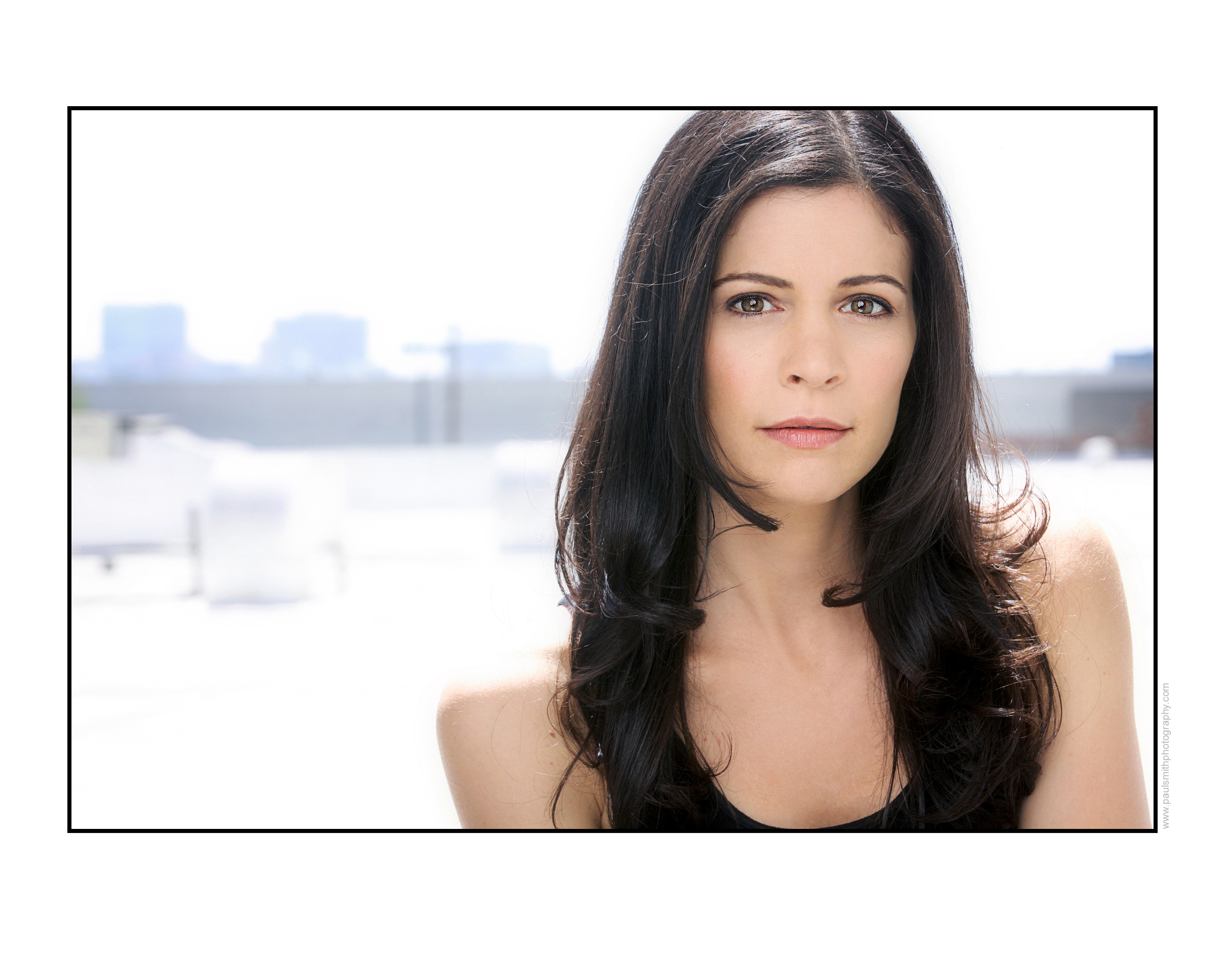 actor Lauren Stamile large photo