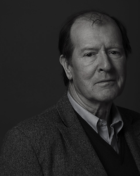 actor Alan Howard large photo