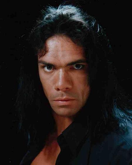 actor Darren Shahlavi large photo