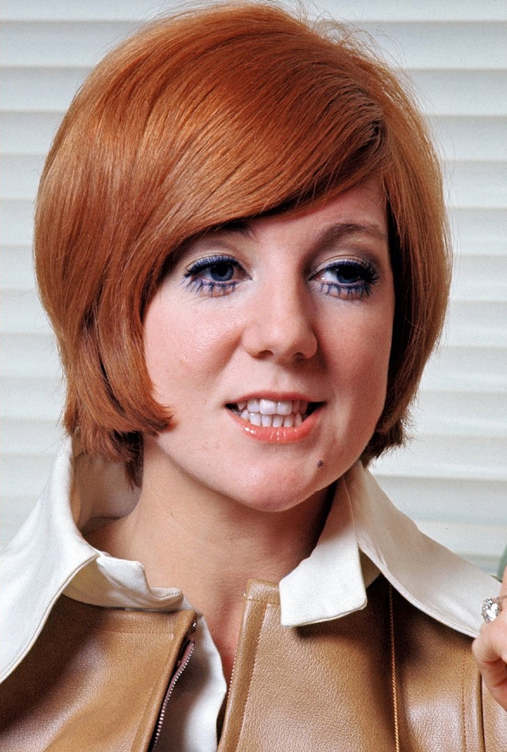 actor Cilla Black large photo