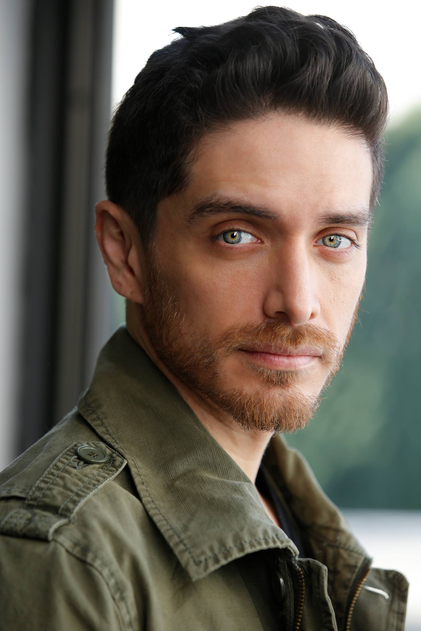 actor Josh Keaton large photo actor Josh Keaton large photo