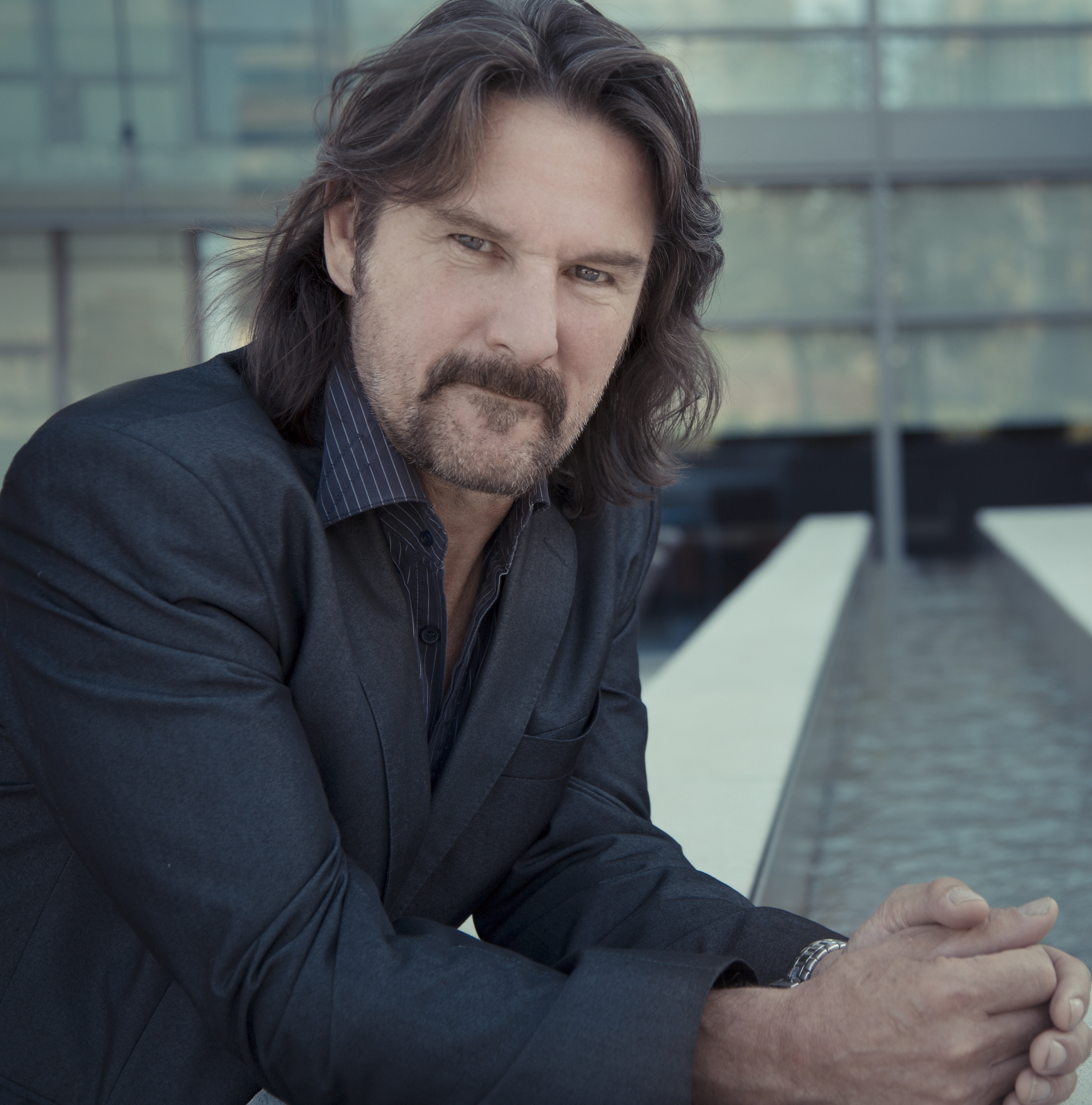 actor John Tench large photo