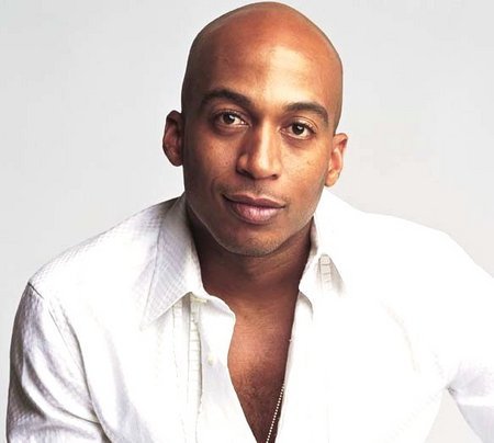 actor James Lesure large photo