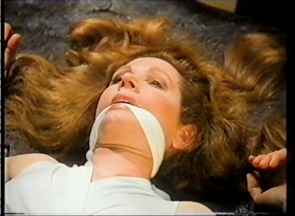 actor Ann Bell large photo