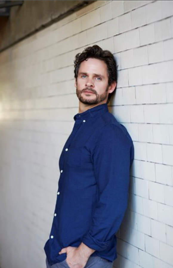 actor Keith Kuhl large photo