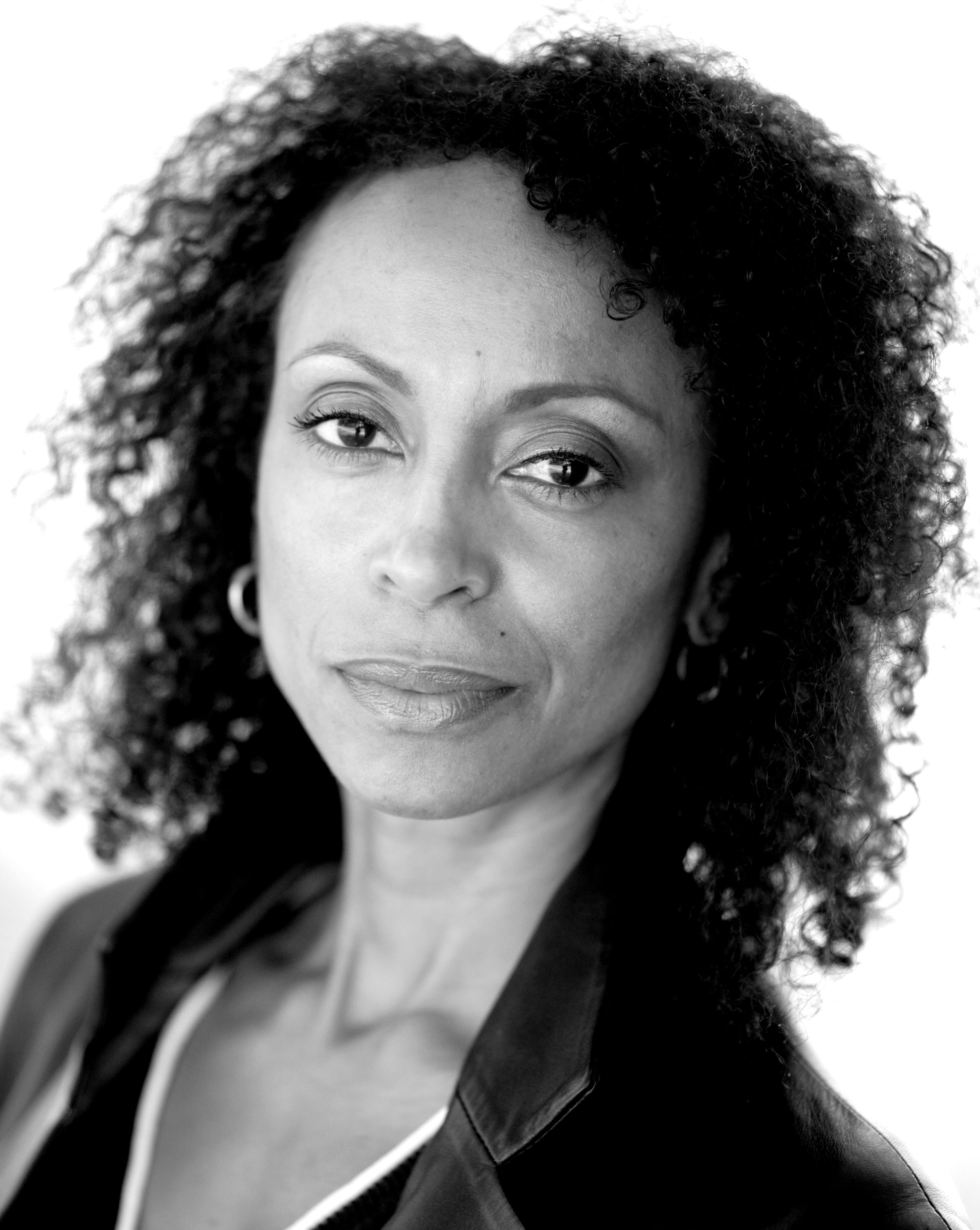 actor Lachele Carl large photo