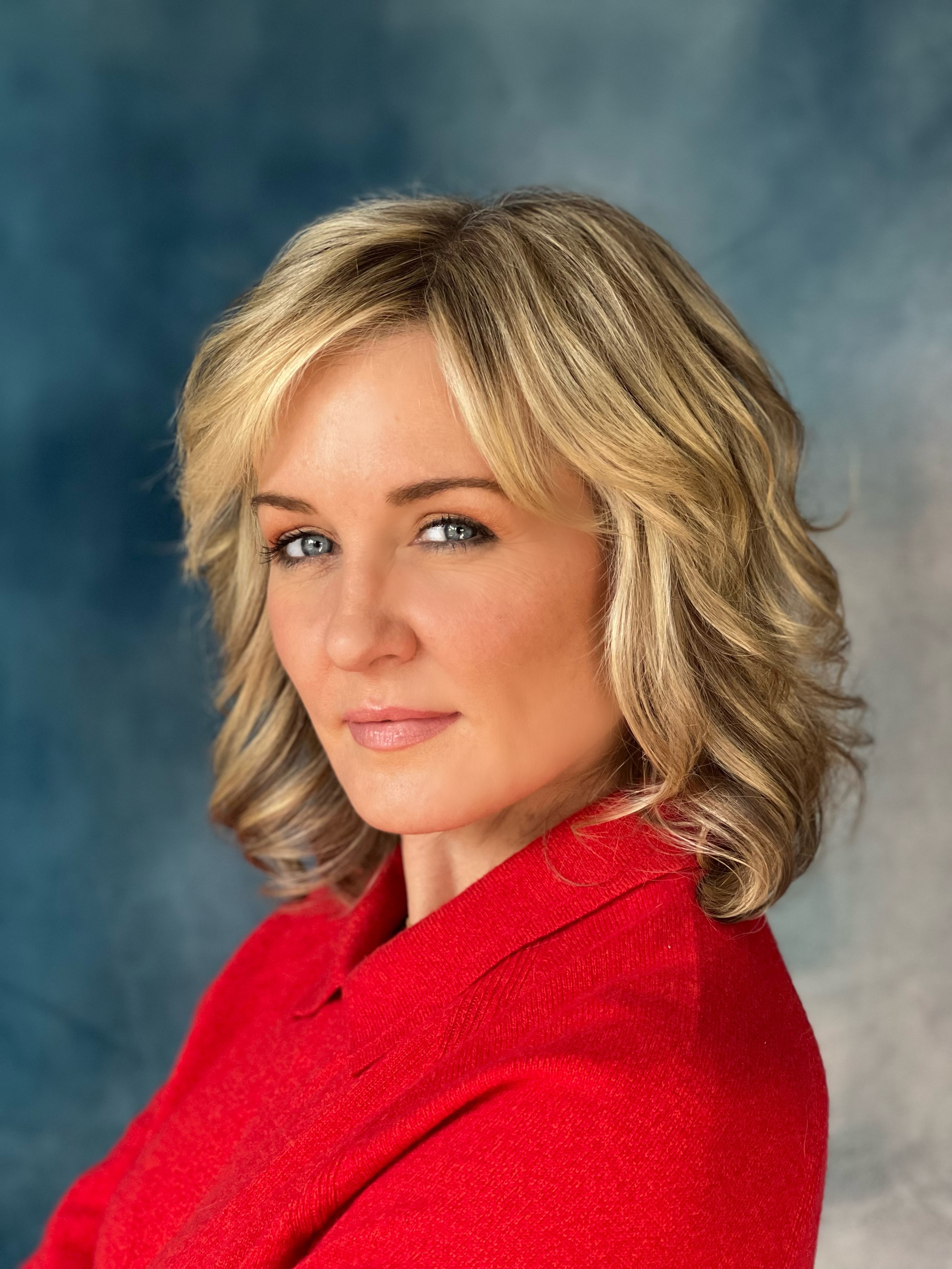 actor Amy Carlson large photo