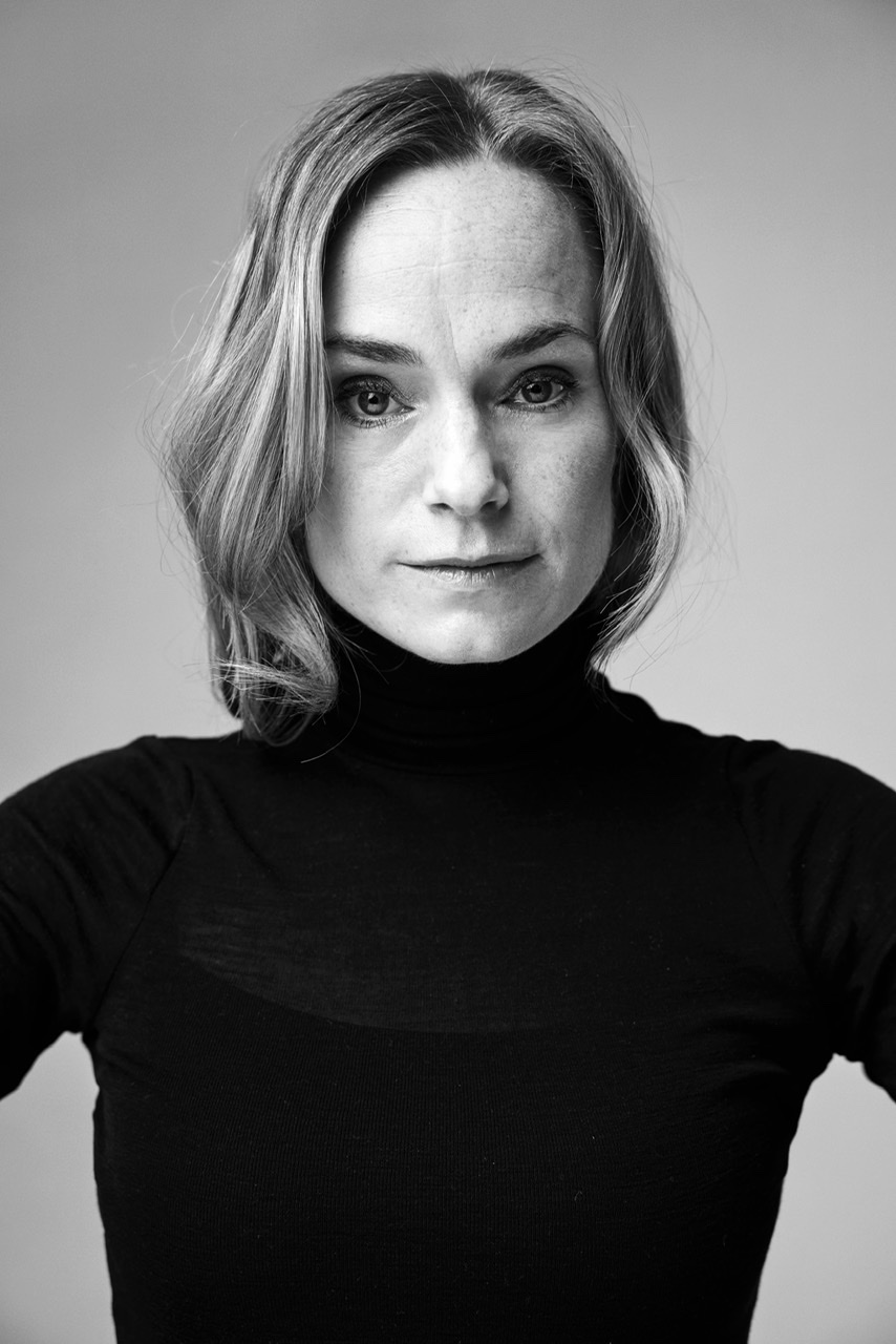 actor Laura Christensen large photo