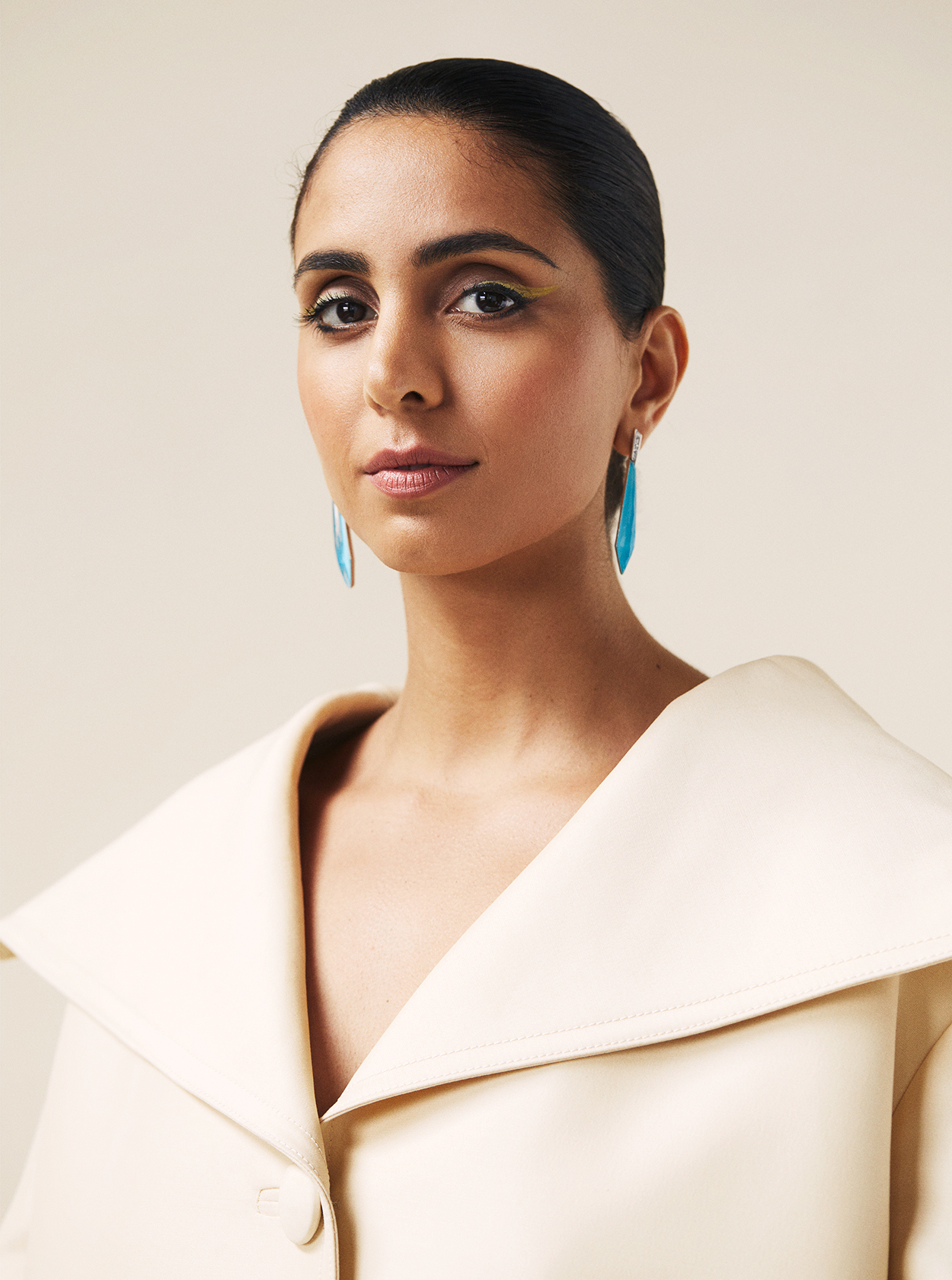 actor Anjli Mohindra large photo