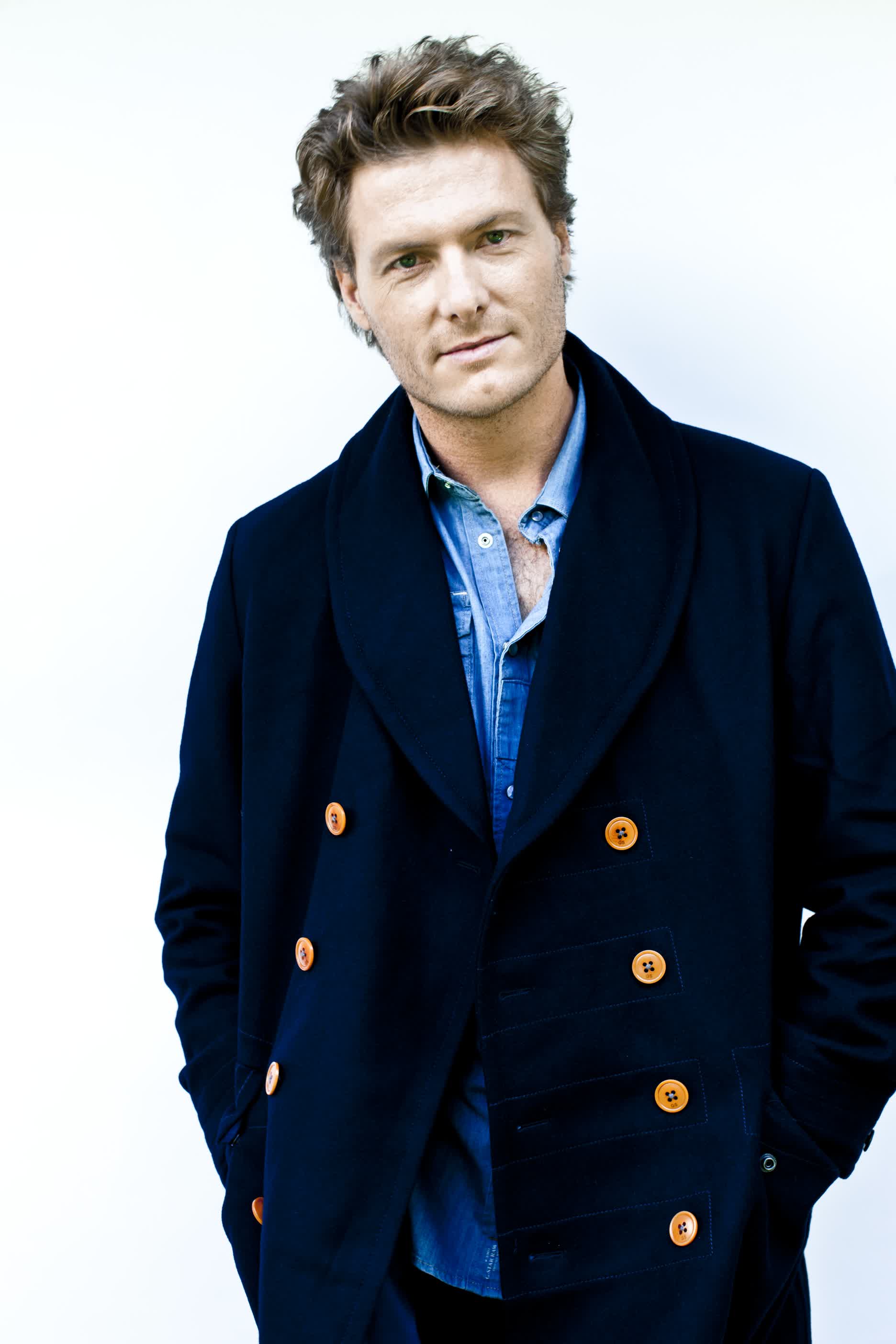 actor Myles Pollard large photo