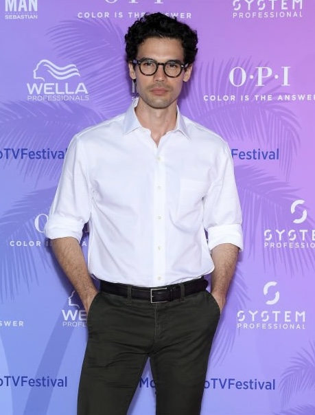 actor Steven Strait large photo