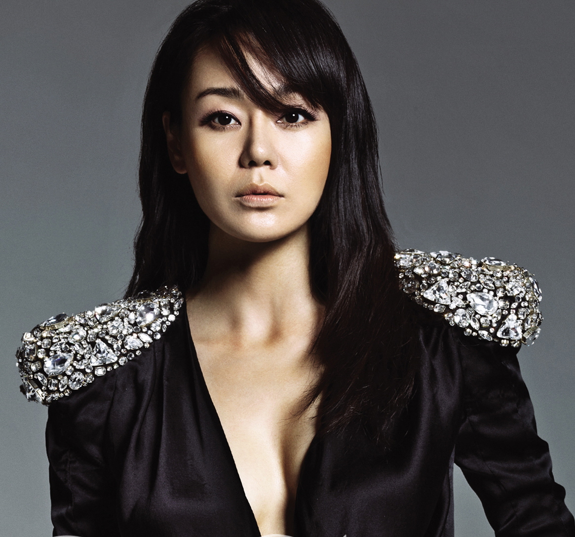 actor Yunjin Kim large photo