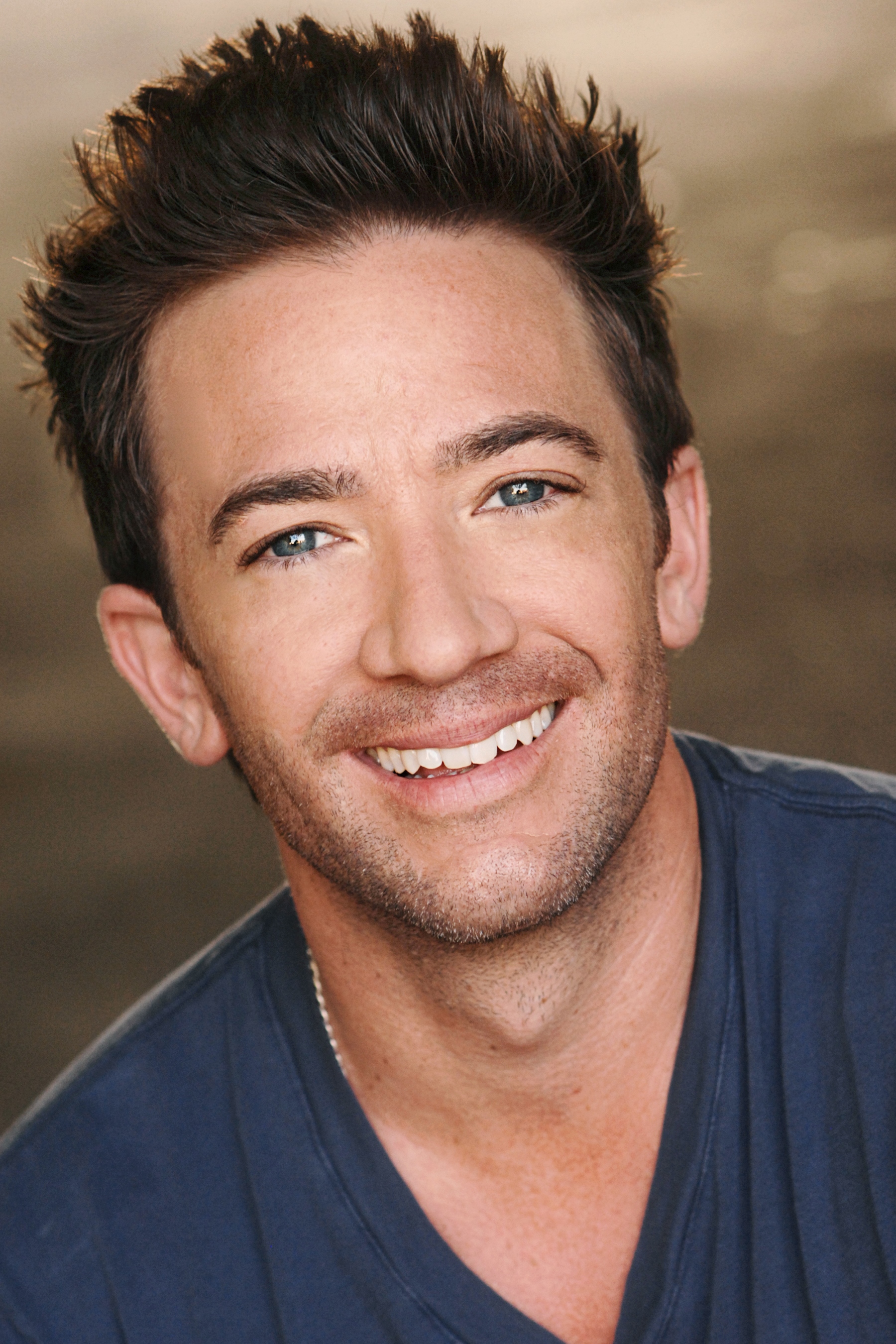 actor David Faustino large photo