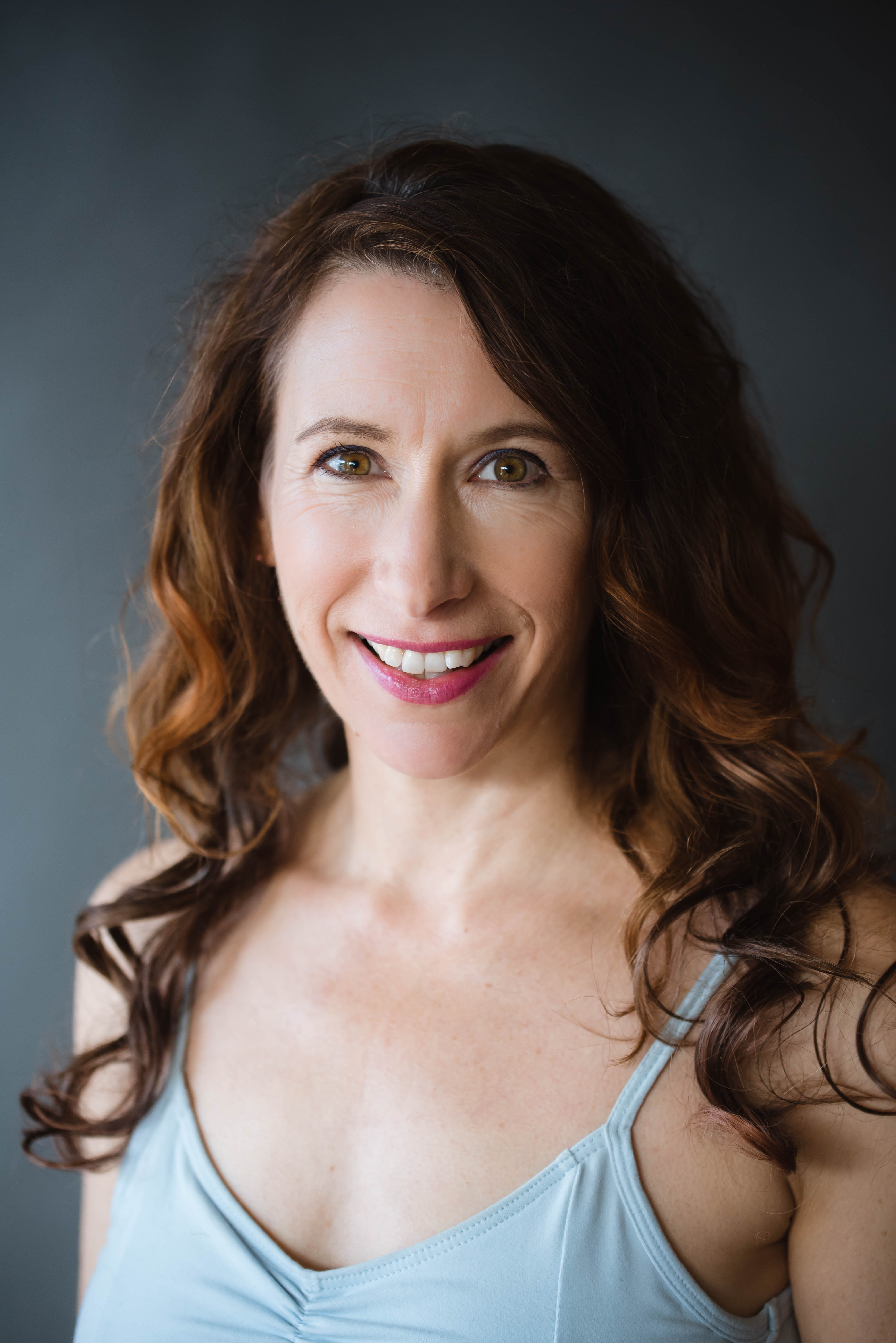 actor Cathy Adamek large photo