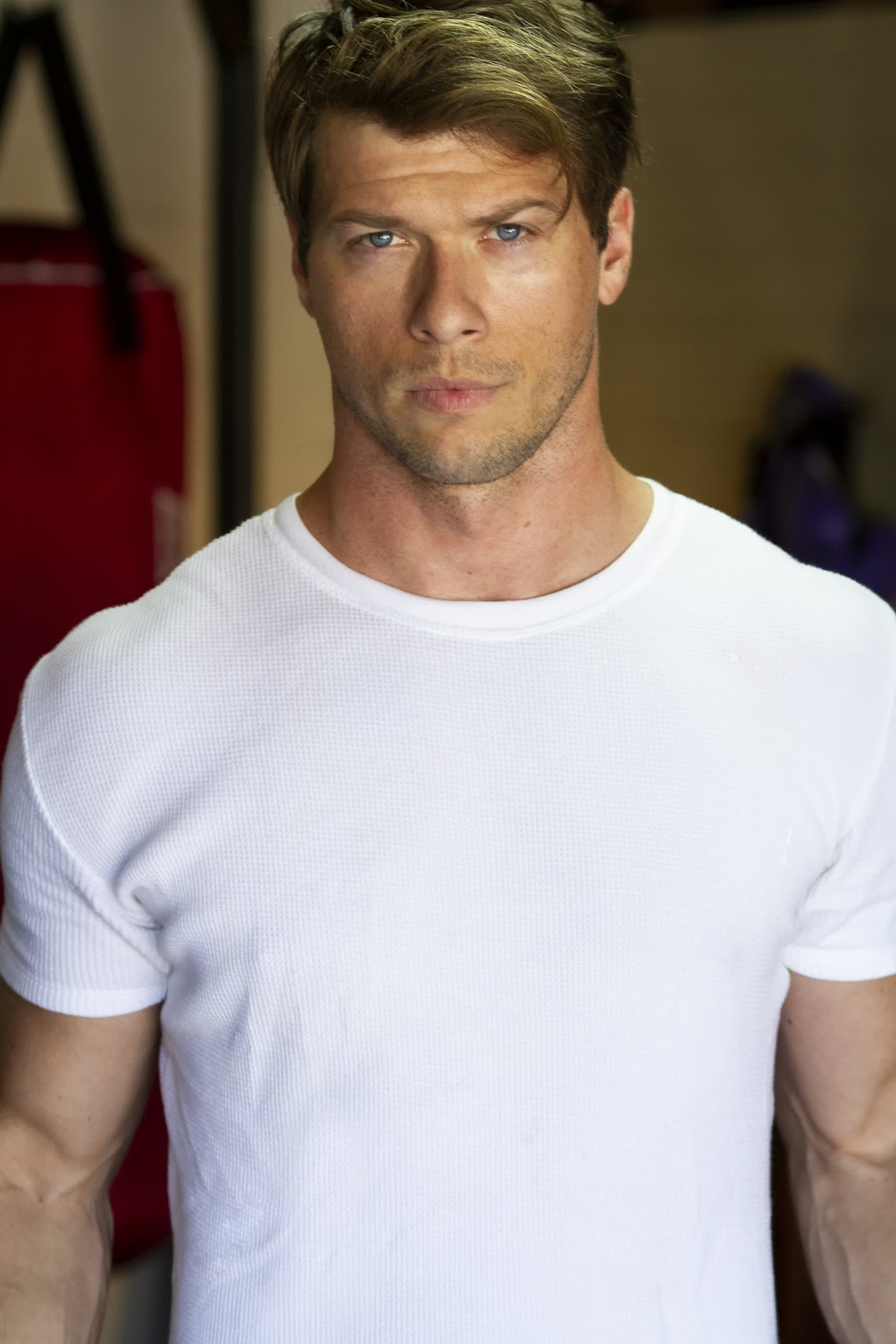 actor Tim Neff large photo