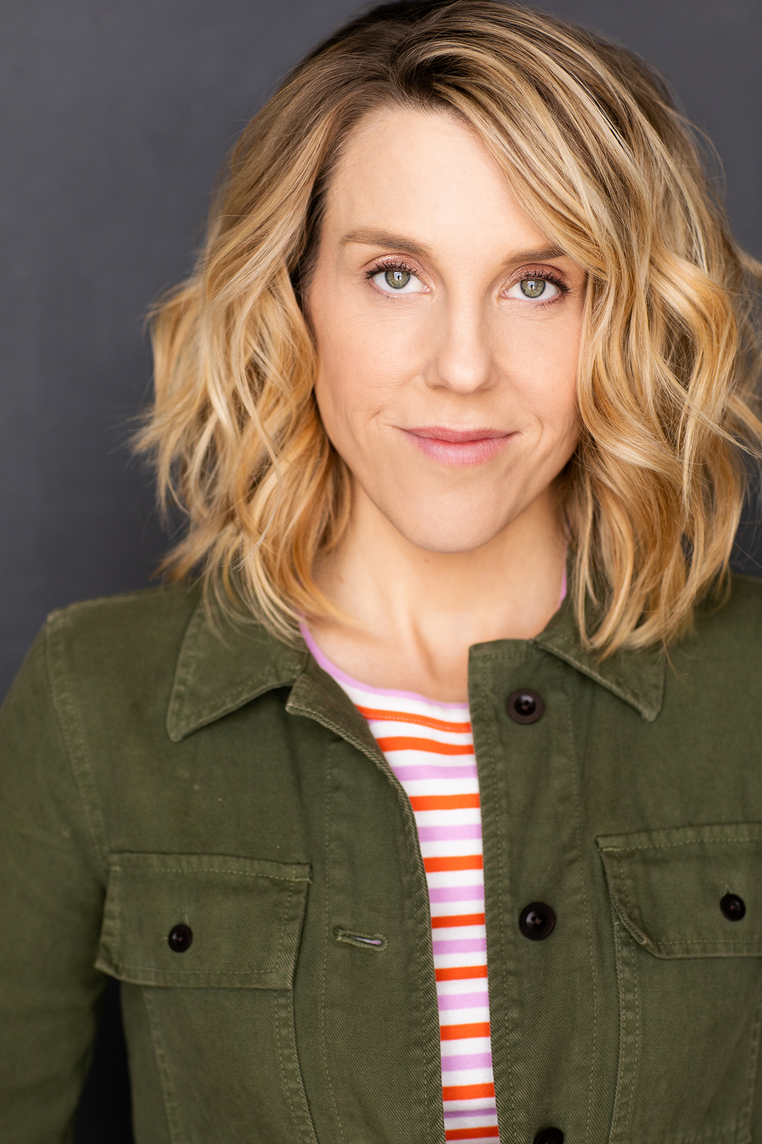 actor Beth Crosby large photo