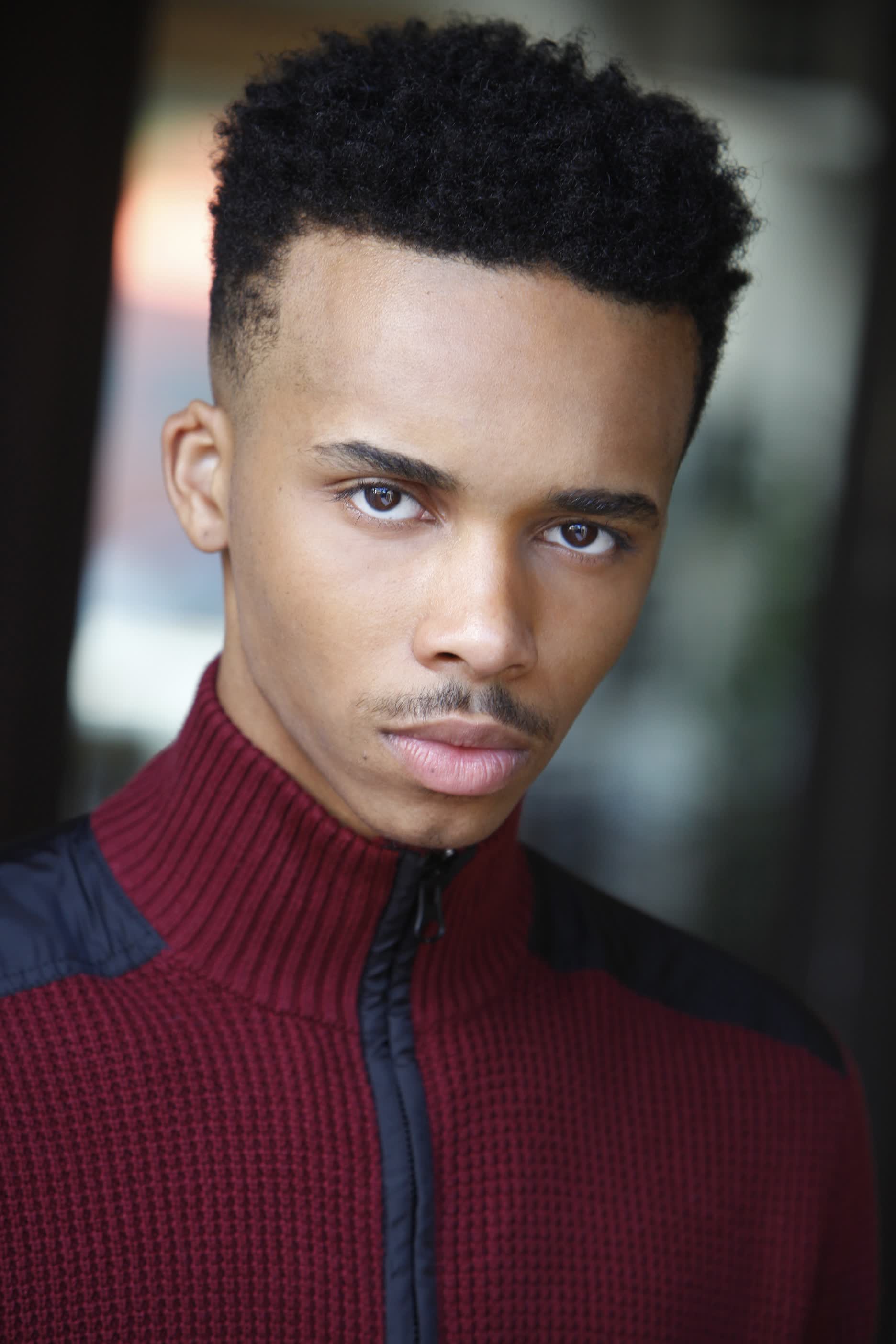 actor Donis Leonard Jr. large photo