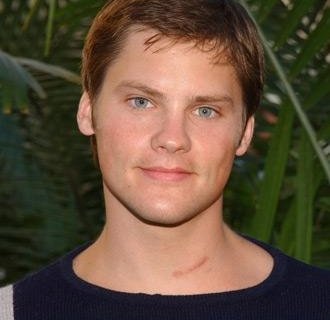 actor Teddy Dunn large photo