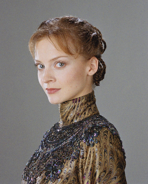 actor Julie Cox large photo