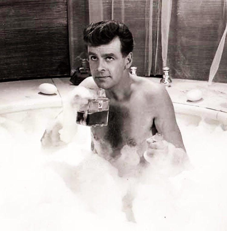 actor Ian Carmichael large photo