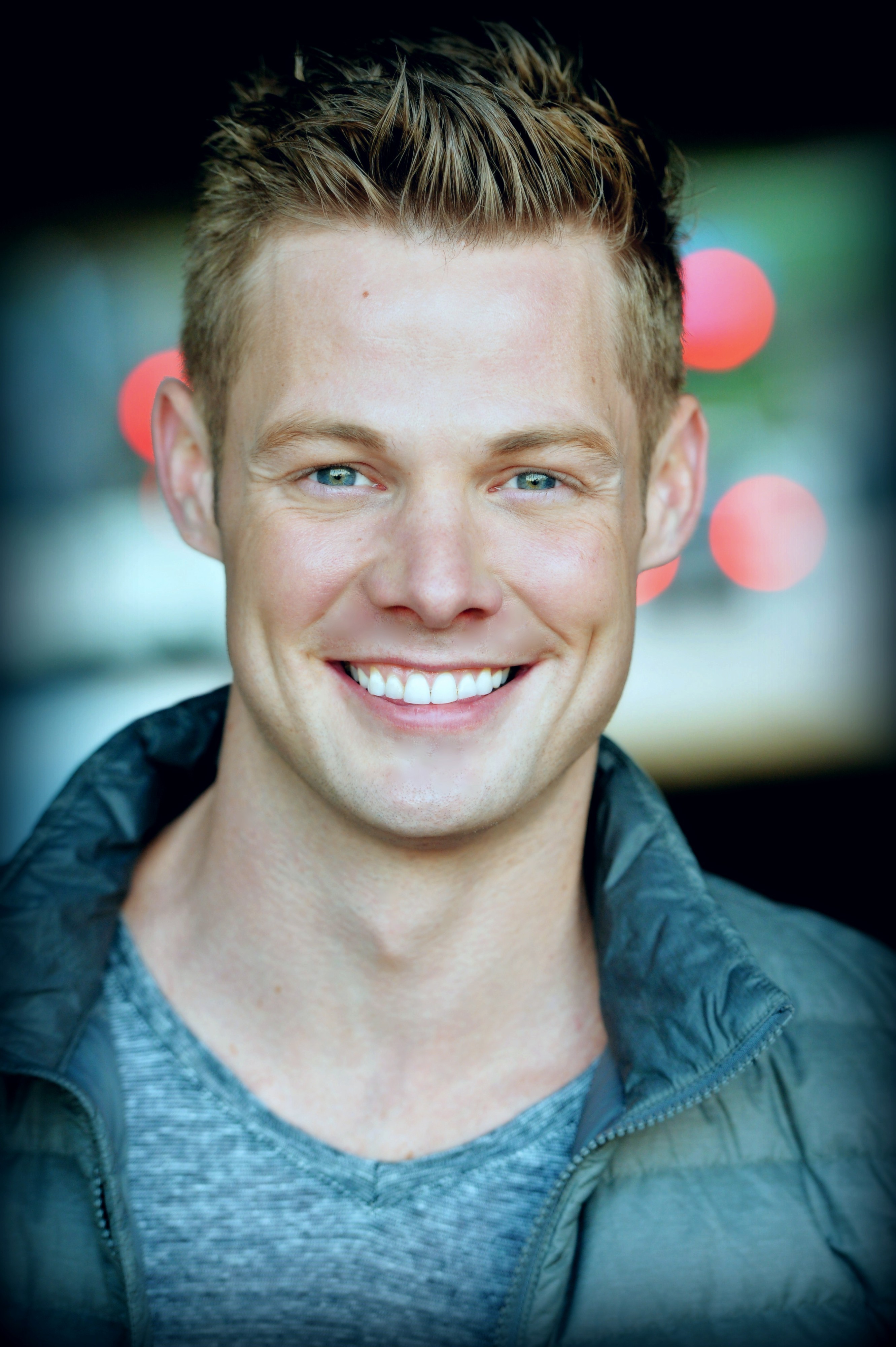 actor Brandon W. Jones large photo