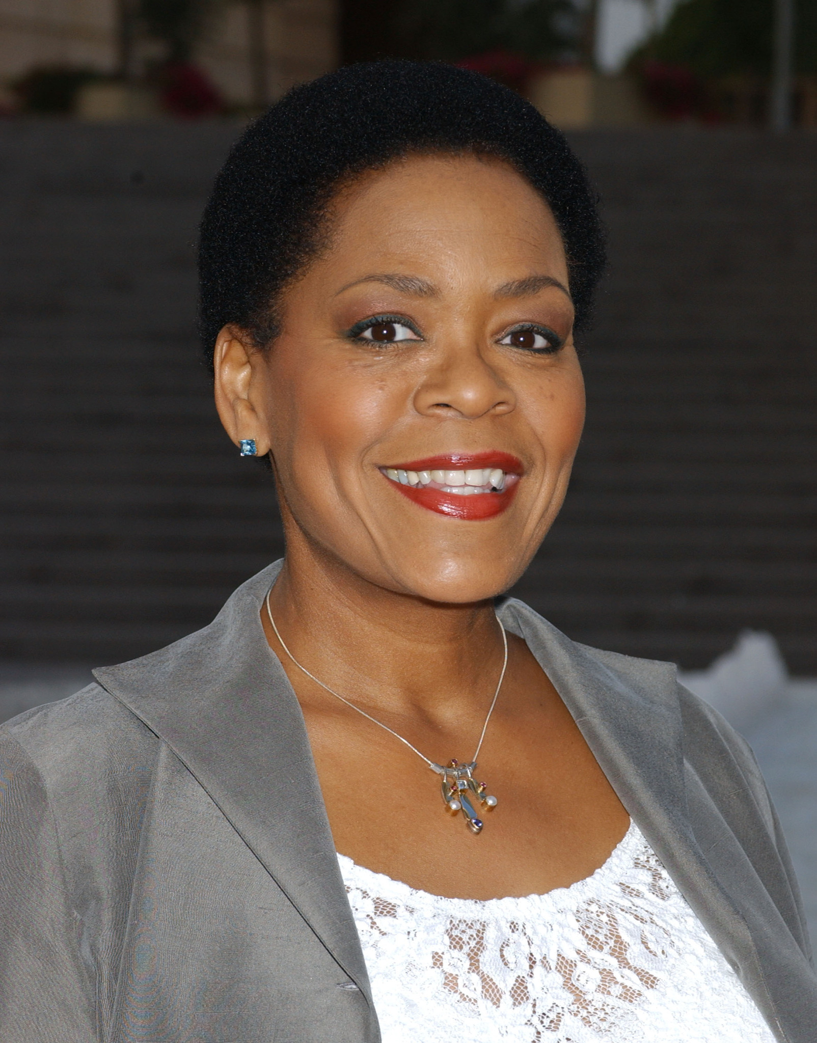 actor Yvette Freeman large photo