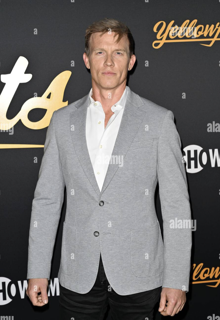 actor Warren Kole large photo