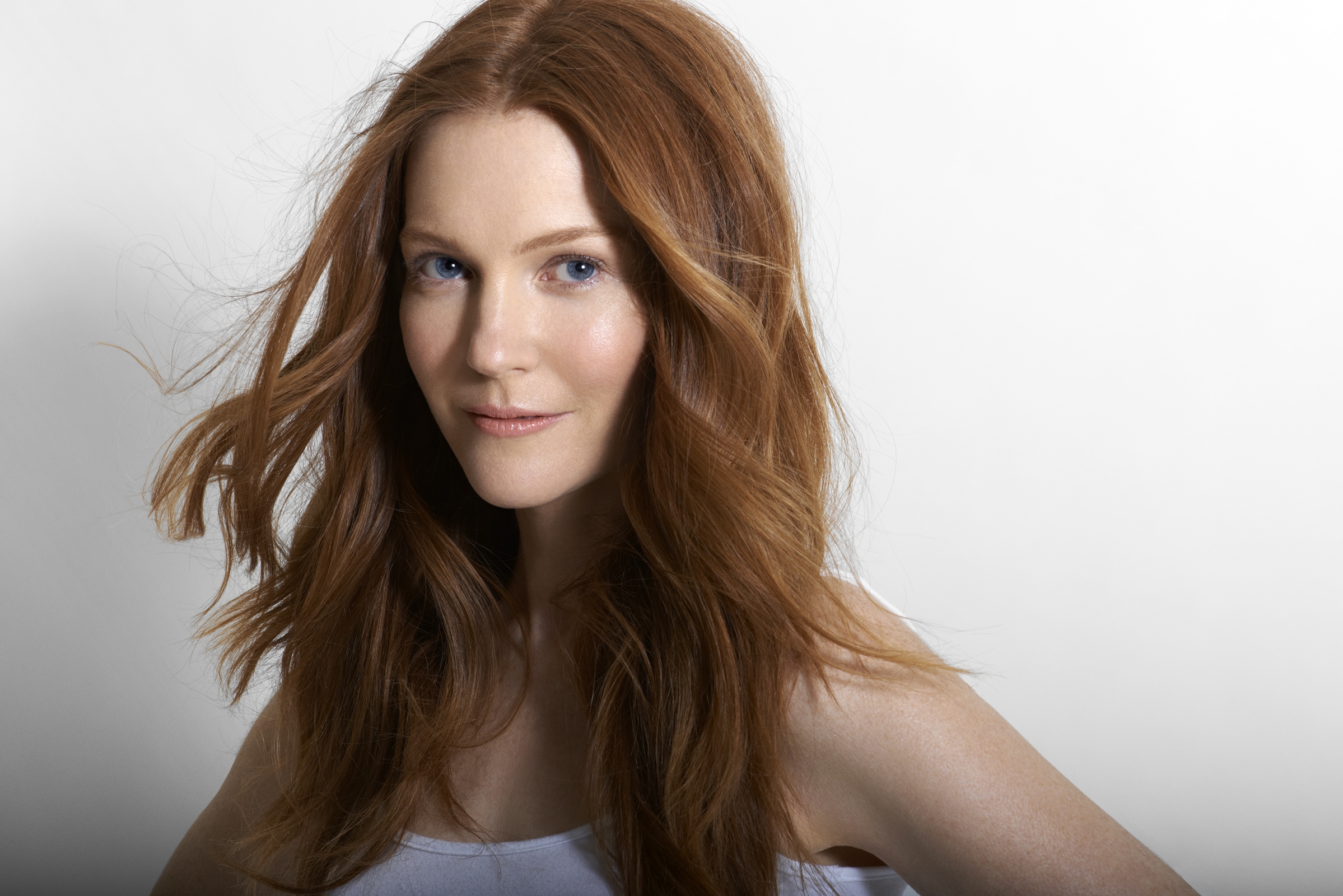 actor Darby Stanchfield large photo