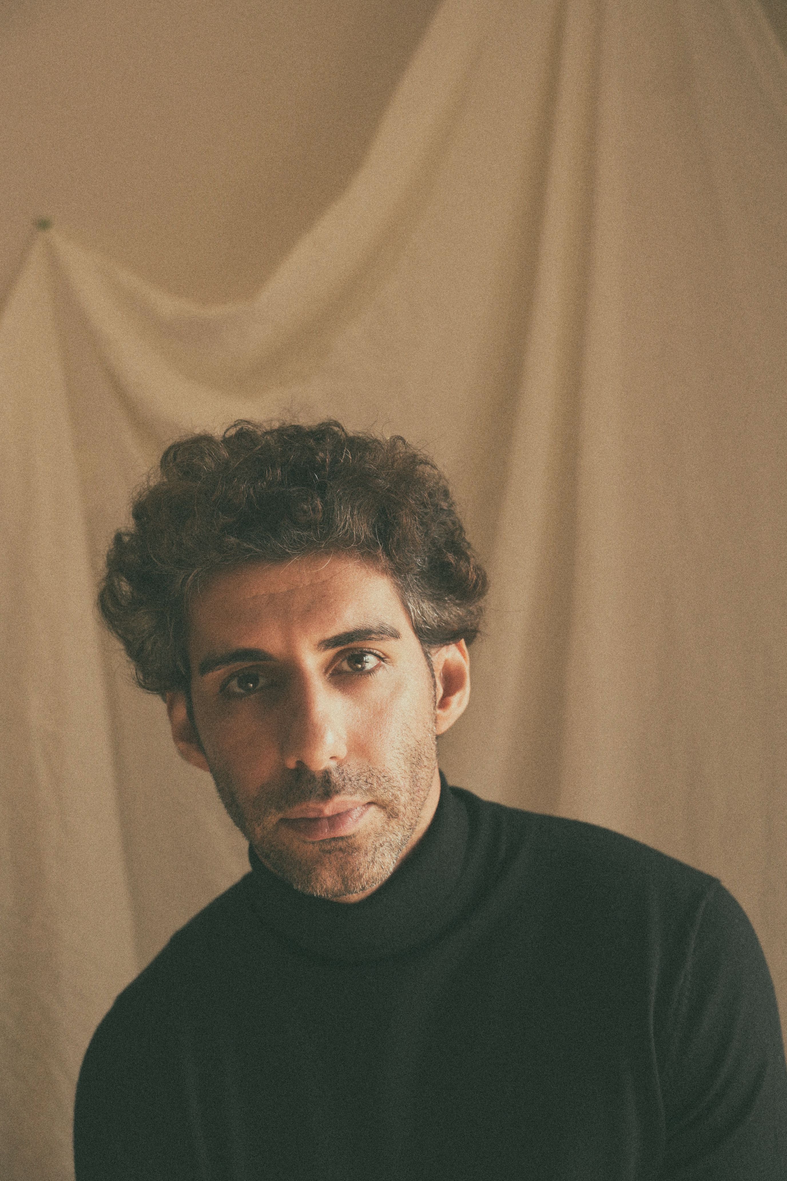 actor Jim Sarbh large photo