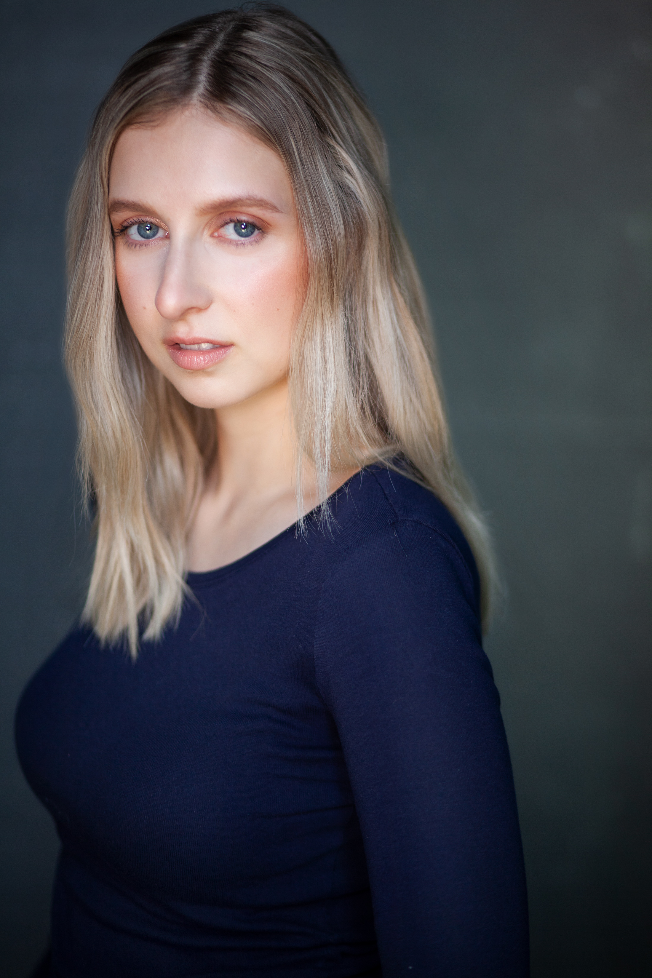 actor Corina Bizim large photo