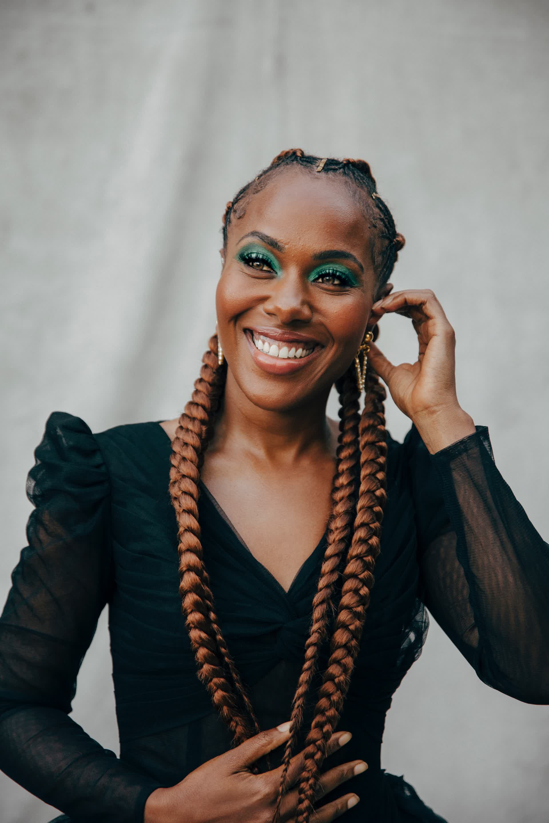 actor DeWanda Wise large photo