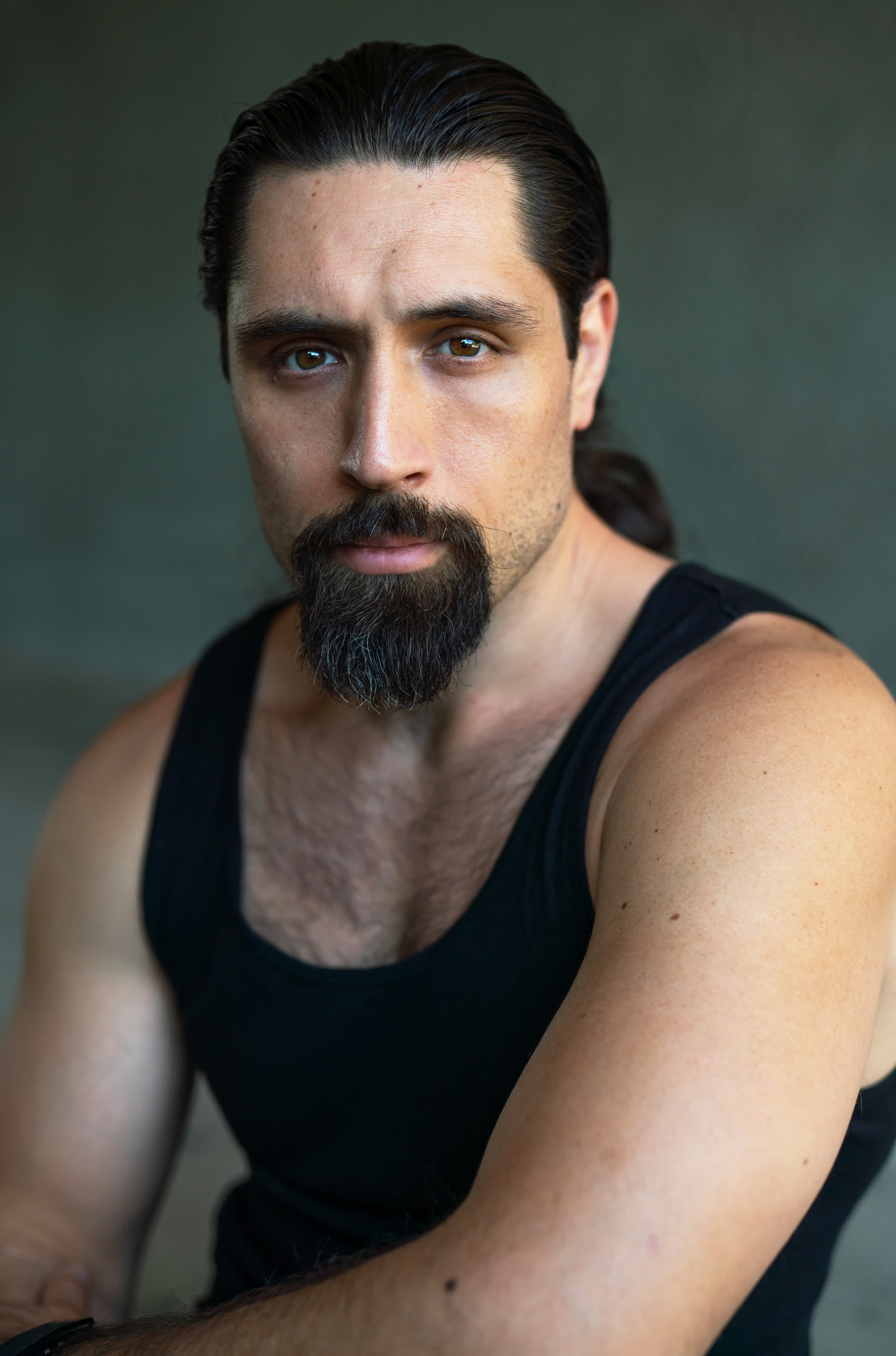 actor Gary Nohealii large photo