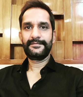 actor Sushil Pandey large photo