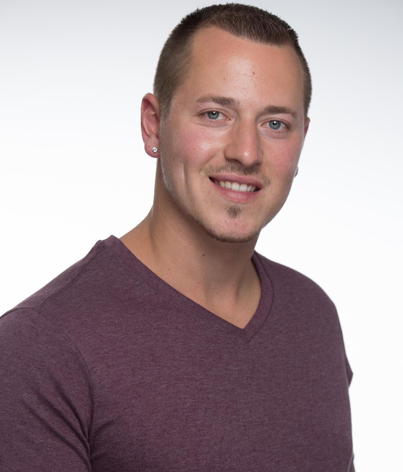 actor Derek James Trapp large photo