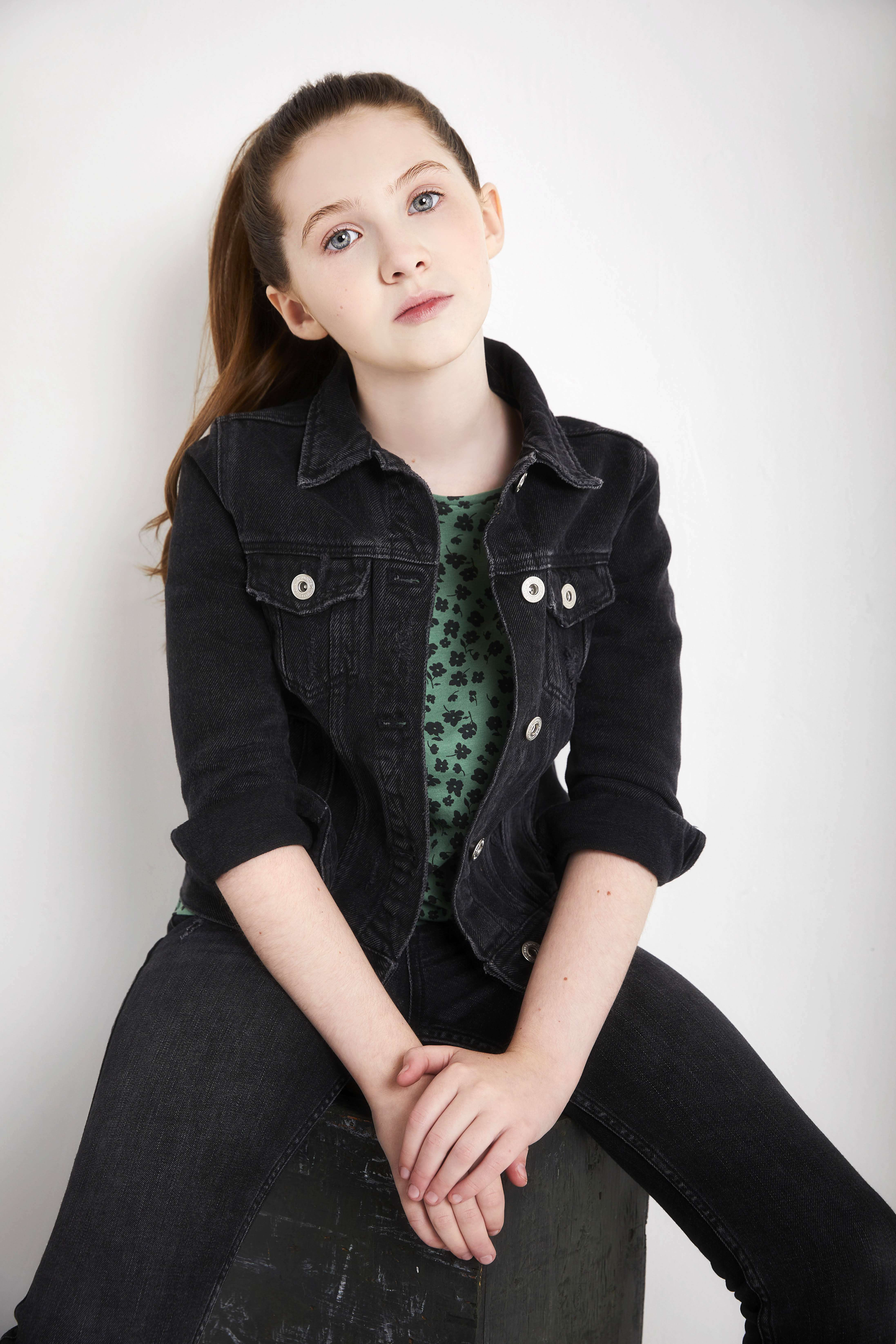 actor Madelyn Grace large photo