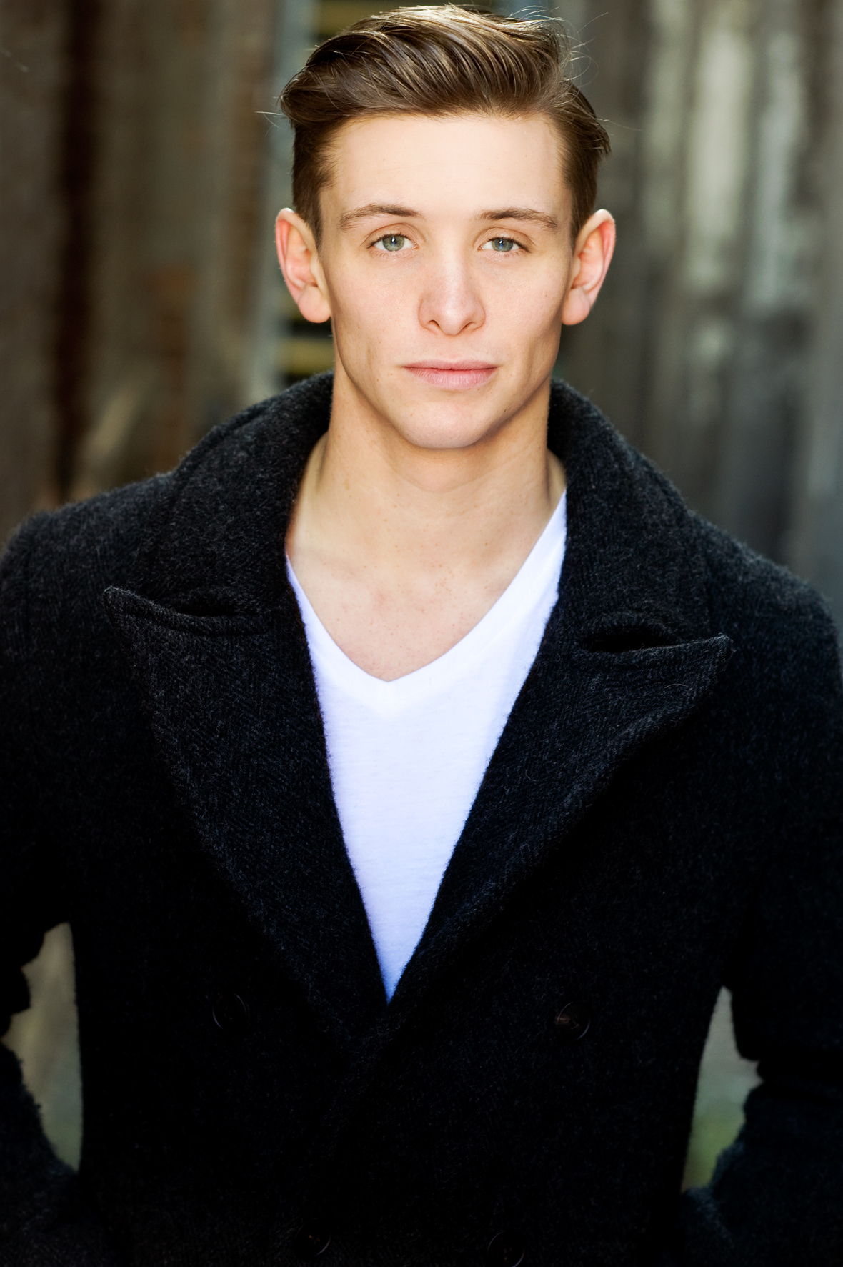 actor Travis Jeffery large photo